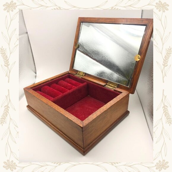 Vintage Wooden Jewelry Box – Ship Scene - Picture 4 of 5